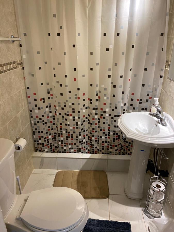 Windsor Airport Room Accommodation Exterior foto
